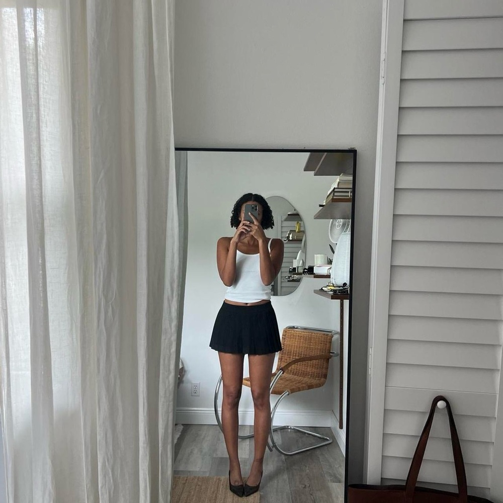 Beautiful black pleated mini skirt